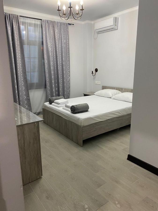 Hotel Гостевой Дом Атакар Gagra Exterior foto